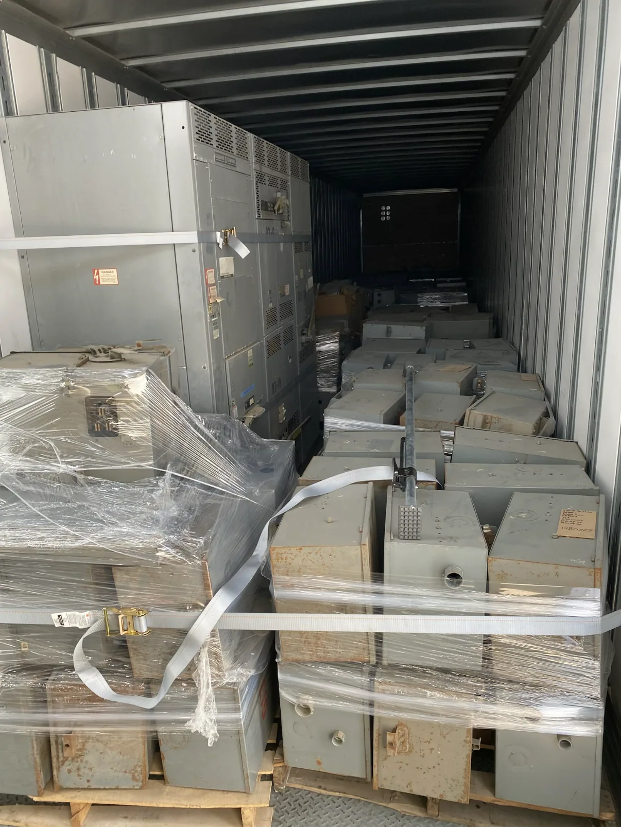 Bus plugs and busway switches loaded in a container — Springfield, MO